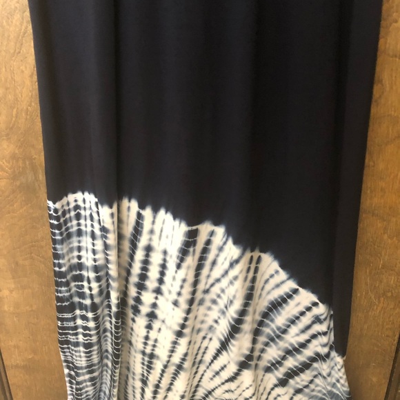 Three Dots Maxi Dress - Picture 7 of 8